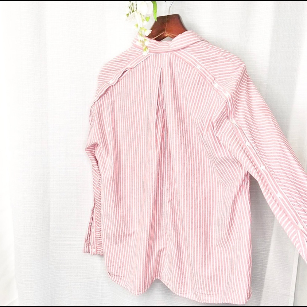 Zara Trafaluc•red white stripe oversized button down top back button detail - Picture 3 of 7
